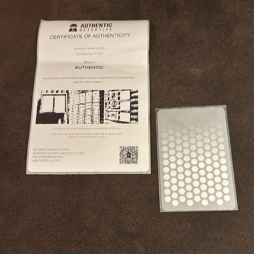 Louis Vuitton Playing Card w/ Authenticity Certificate